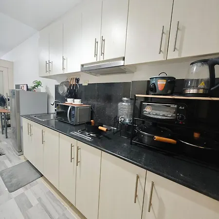 Sea Residences By Fernan Near Moa & Naia Pool View